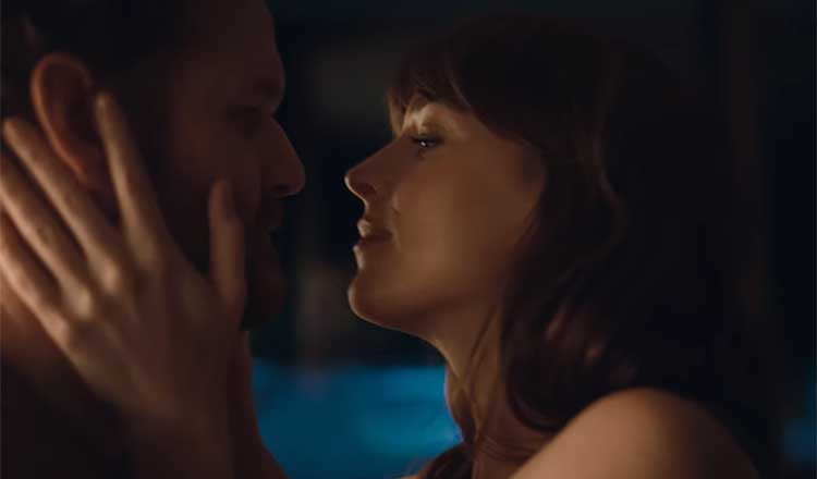 Crítica de Amores à Parte (2025)