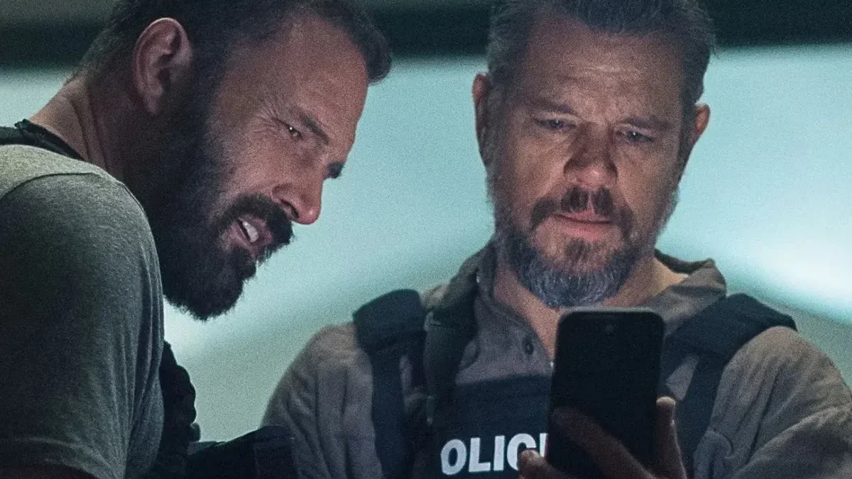 Crítica | Dinheiro Suspeito (2026): thriller de paranoia e tensão com Matt Damon e Ben Affleck na Netflix