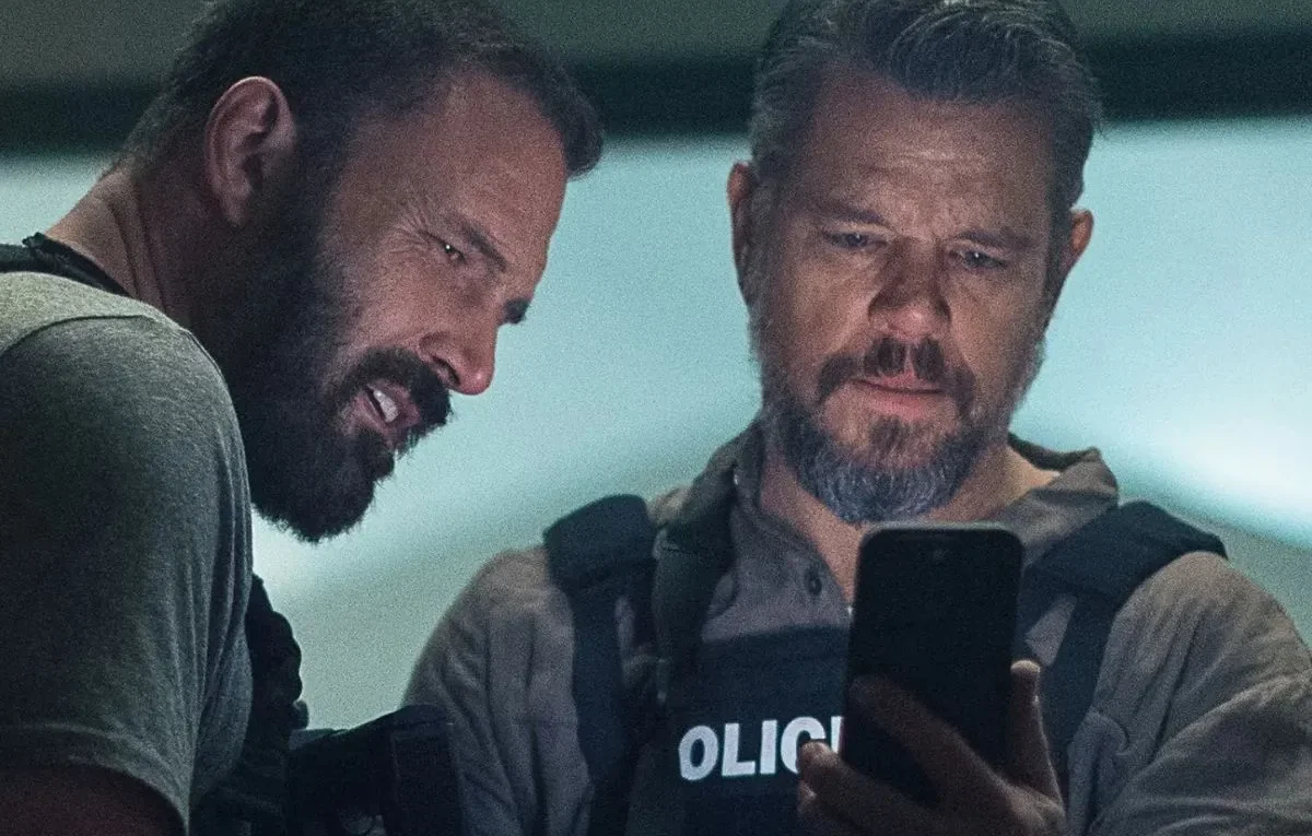 No momento, você está visualizando Crítica | Dinheiro Suspeito (2026): thriller de paranoia e tensão com Matt Damon e Ben Affleck na Netflix