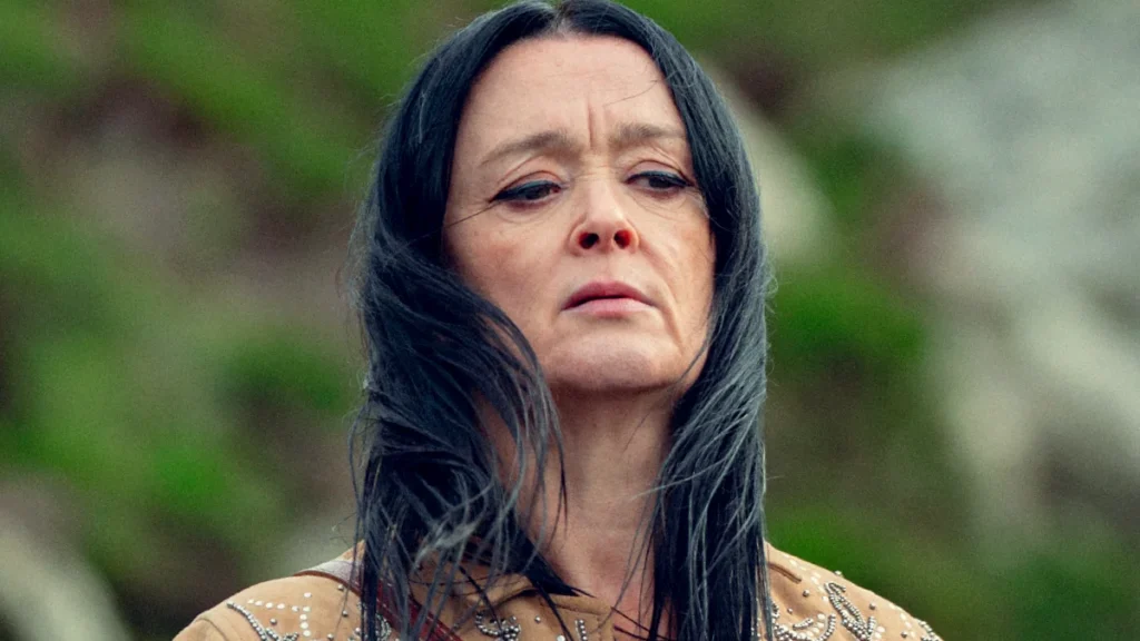 De Belfast ao Paraíso | Vale a Pena? Crítica da Nova Série Netflix (2026)