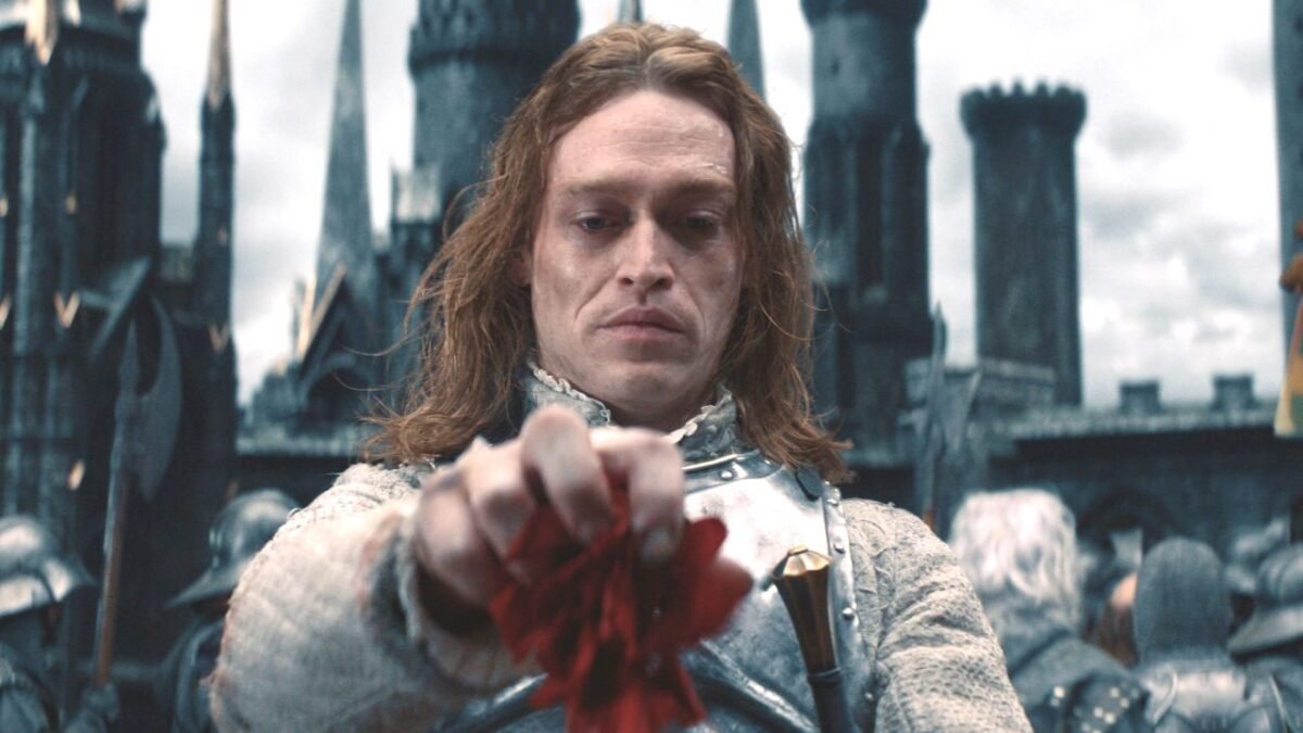 Crítica | Drácula: Uma História de Amor Eterno (2026) e a ideia de que amar também pode significar aceitar o fim  Luc Besson transforma o vampiro mais famoso do cinema em uma história melancólica sobre apego, obsessão e a dificuldade humana de deixar alguém partir