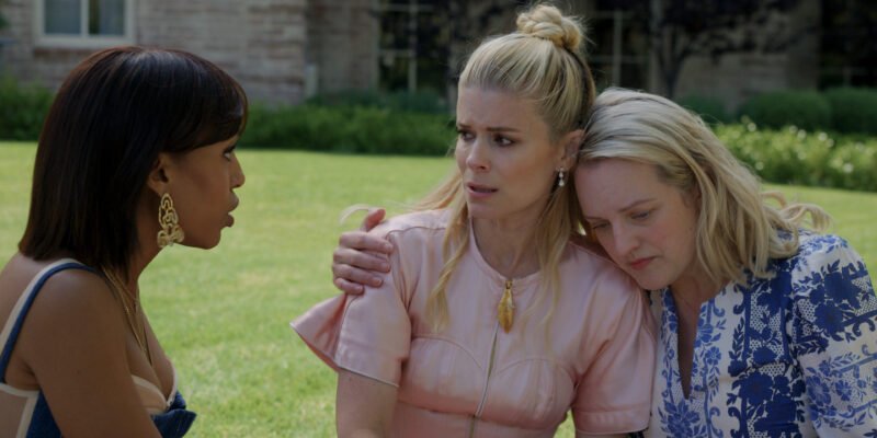 Kerry Washington e Elisabeth Moss em cena emocionante no jardim da série Mulheres Imperfeitas.