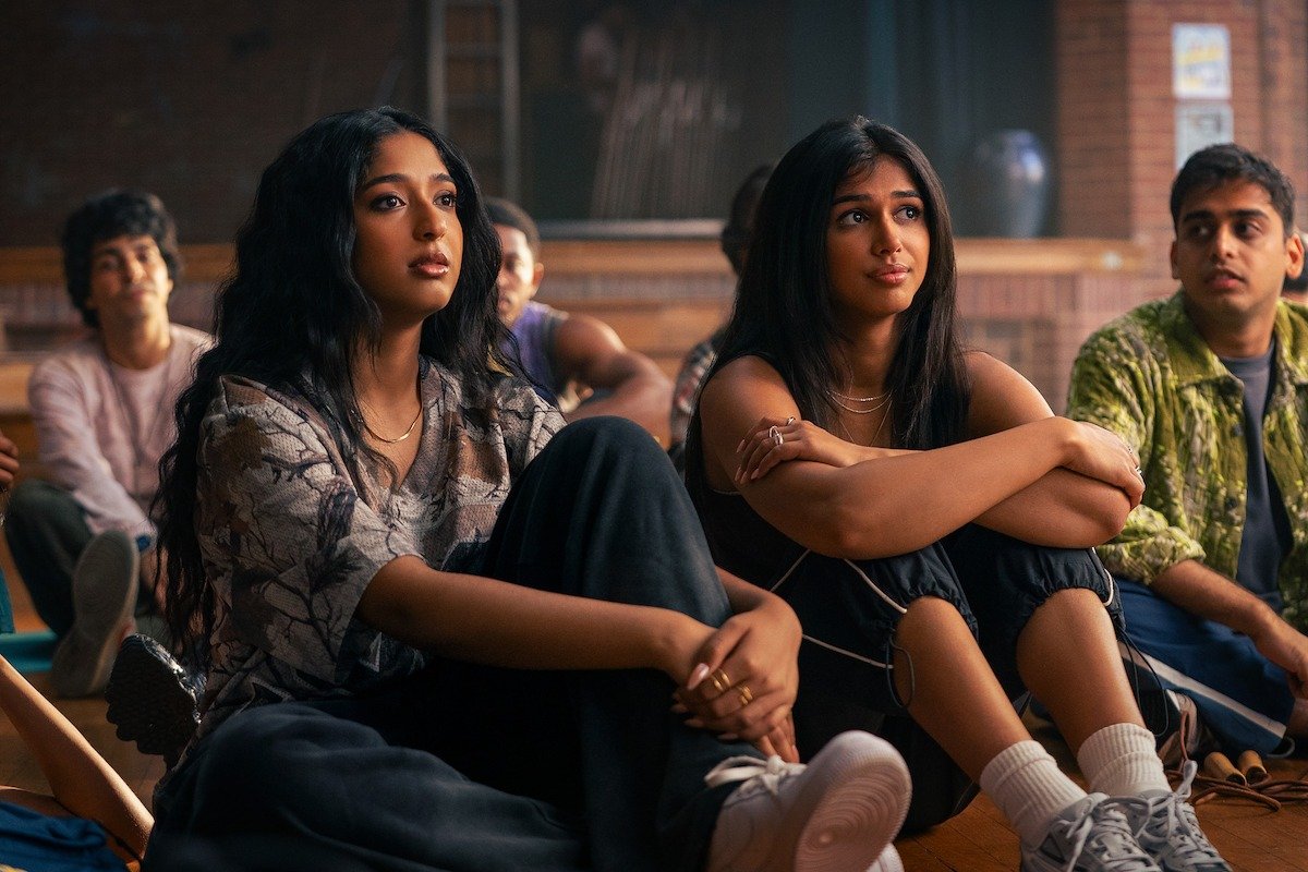Maya e Anjali em Conforme a Música, filme da Netflix entre as estreias no streaming