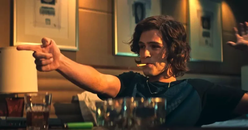 Daniel Nascimento em cena de O Rei da Internet, Dica Extra dos favoritos de setembro.